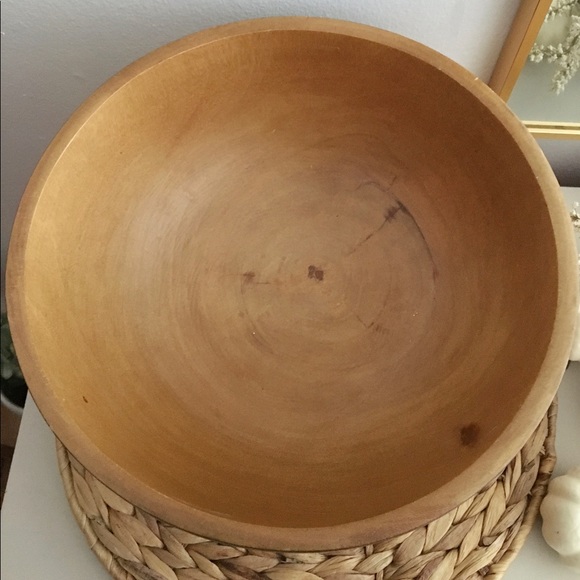 Mango Wood Bowl - Picture 3 of 4